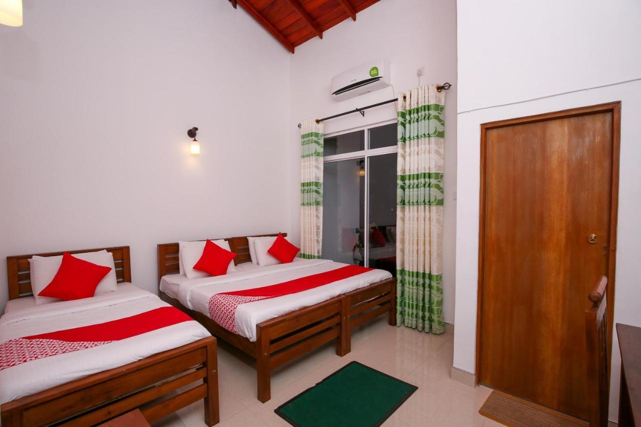 קנדי Oyo 438 Sarala Residence Hotel מראה חיצוני תמונה