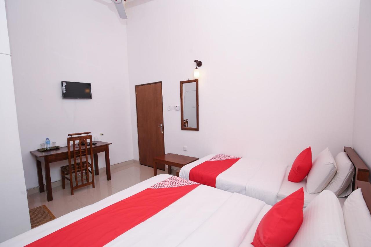 קנדי Oyo 438 Sarala Residence Hotel מראה חיצוני תמונה