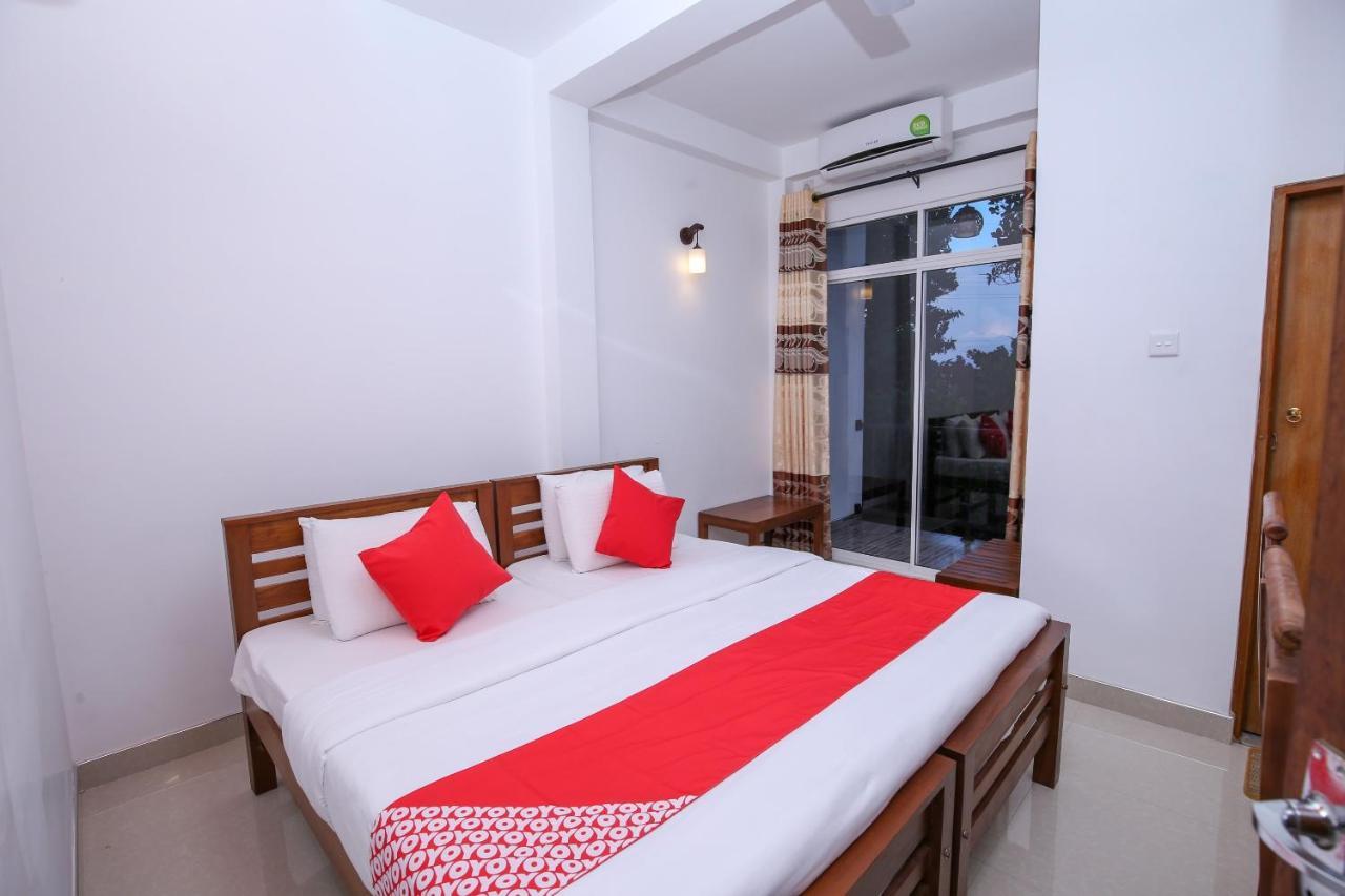 קנדי Oyo 438 Sarala Residence Hotel מראה חיצוני תמונה