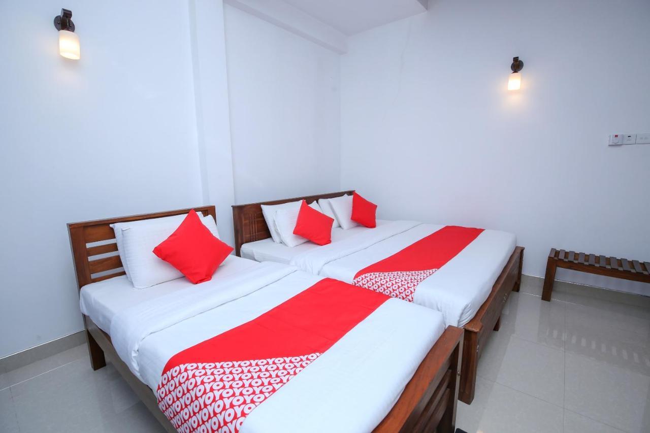 קנדי Oyo 438 Sarala Residence Hotel מראה חיצוני תמונה