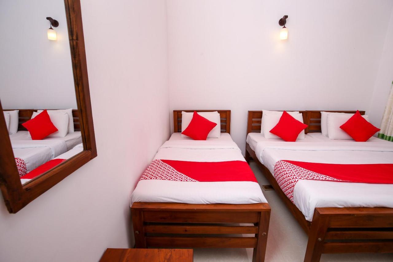קנדי Oyo 438 Sarala Residence Hotel מראה חיצוני תמונה
