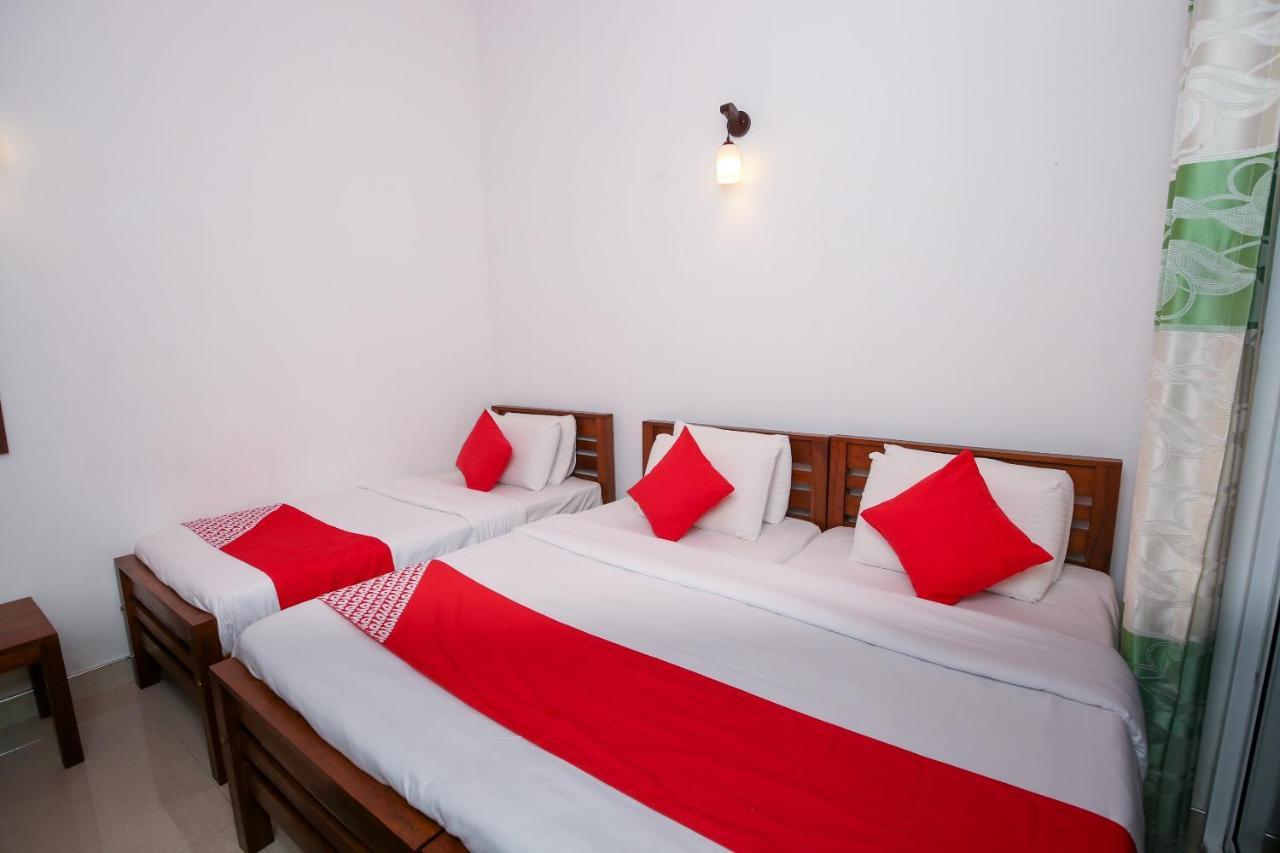 קנדי Oyo 438 Sarala Residence Hotel מראה חיצוני תמונה